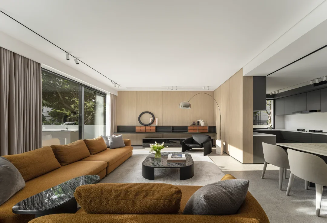 Plain Homeland Slider Three Item 12