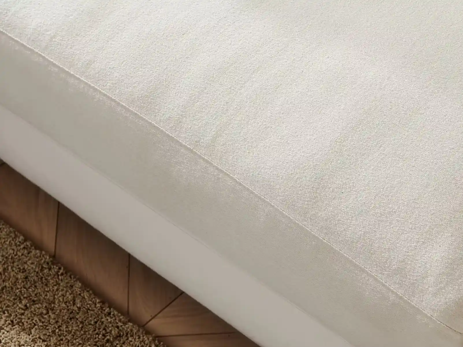 Plain Homeland Slider Three Item 5