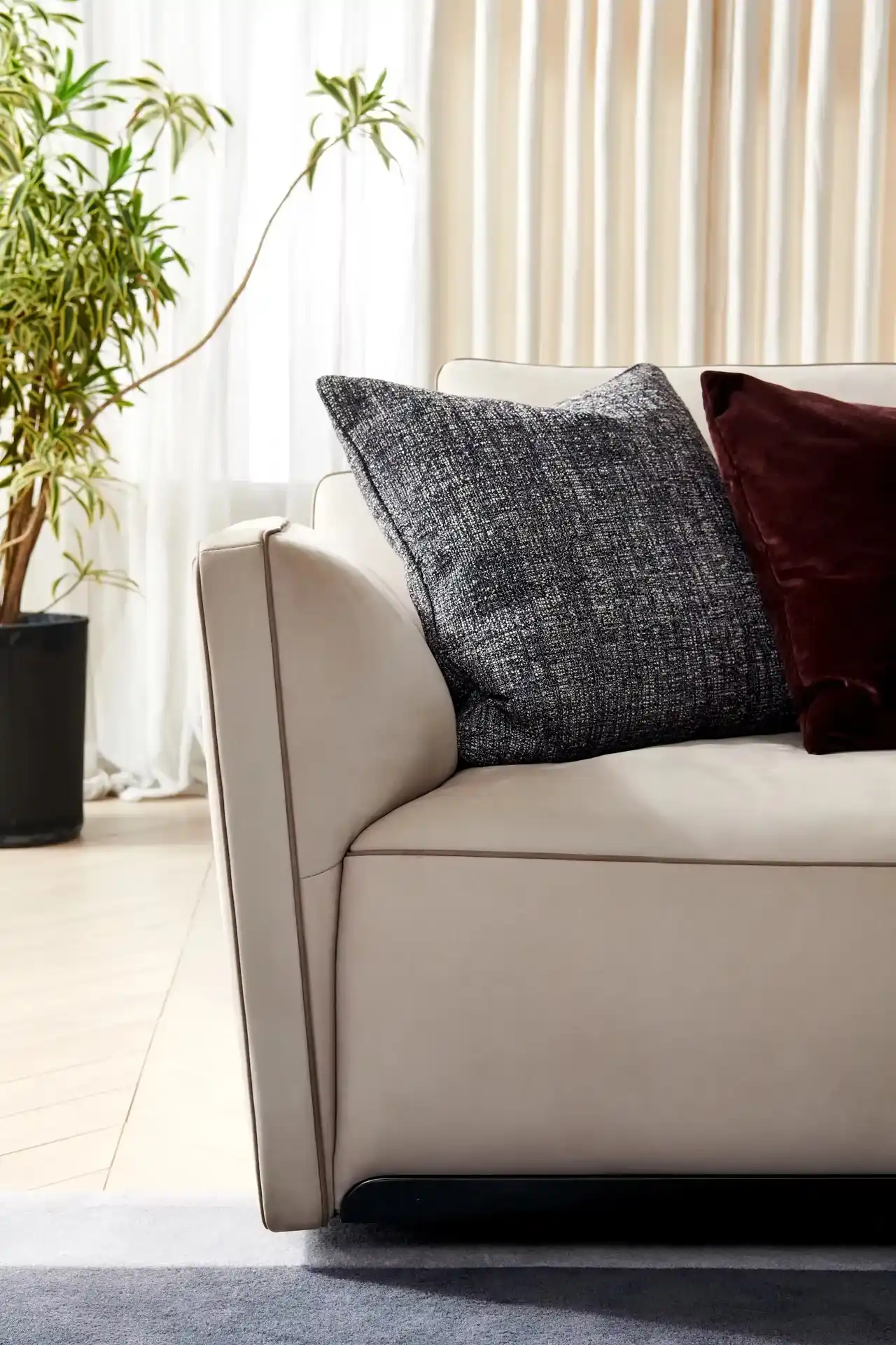 Plain Homeland Slider Three Item 3