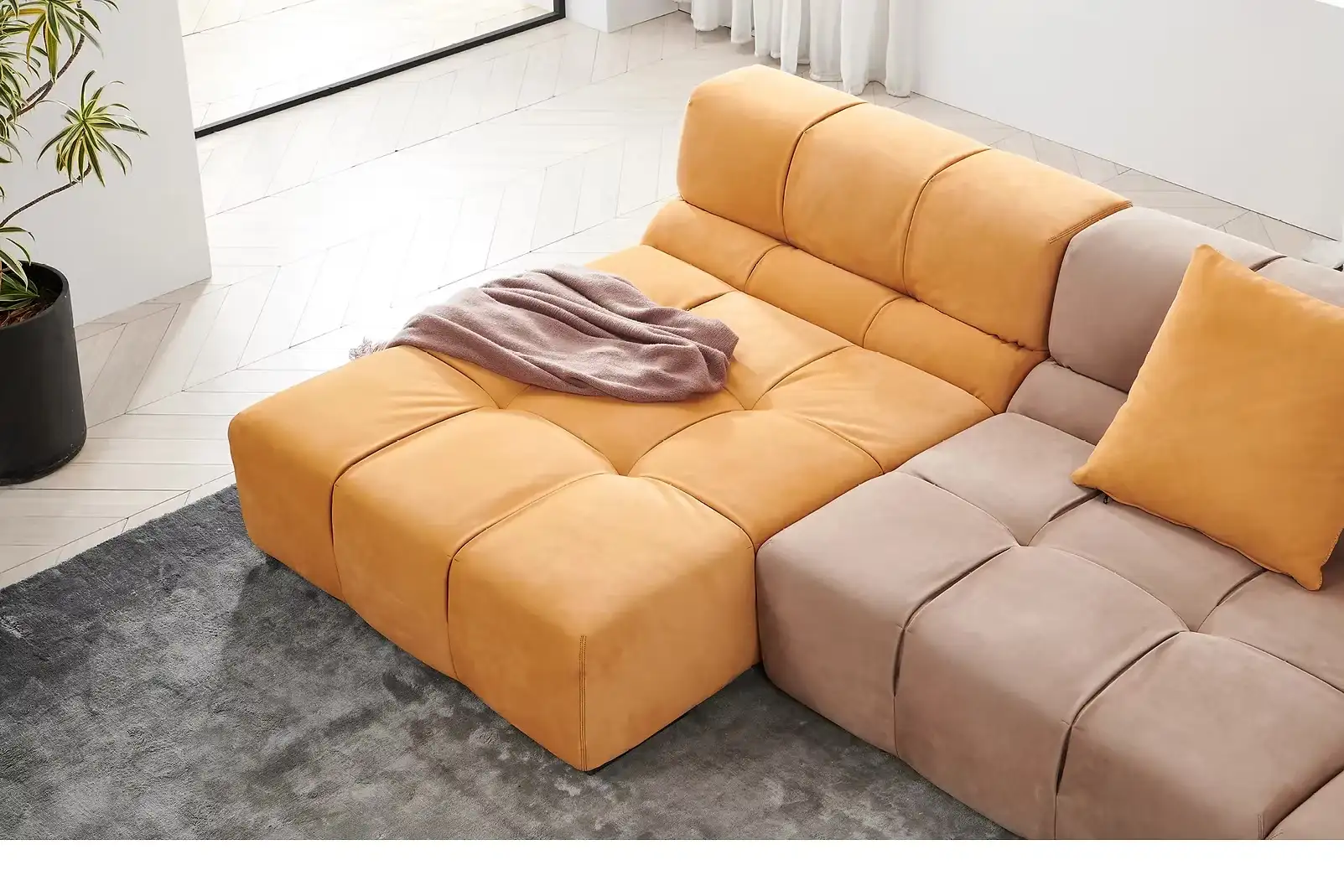 Plain Homeland Slider Three Item 4